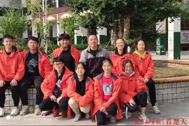 体育老师当班主任，靠谱吗？管理班级各有妙招图片