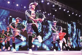 双浦姐姐乘风破浪 网红歌曲炫出排舞大赛新风采图片