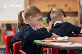 英国学校不许唱生日歌吃蛋糕 怕传播新冠病毒图片