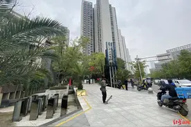 为换物业的事，5位业主把业委会及业主大会告了，案子开庭了图片