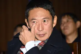 钮承泽性侵案二审开庭，再次否认嫌疑称双方情投意合图片
