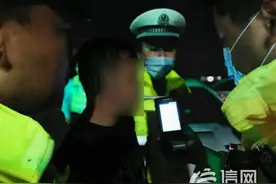 夜查时突发两起闯卡事件 高速交警1小时内全部抓获图片