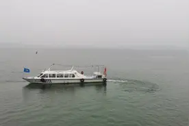 看！陆浑水库上，乘风破浪的“老司机”……图片