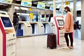 史基浦机场新设零接触行李托运点图片
