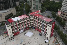 上海85岁老建筑长198只“脚”，行走破三项行业纪录，这些建筑曾“走过”图片