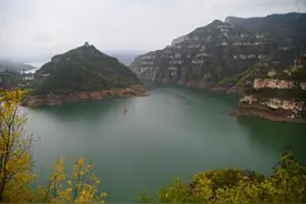 河南济源：黄河三峡秋景如画图片