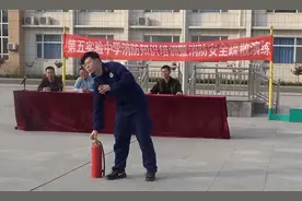 43秒丨滨州消防阳信大队深入学校开展消防培训演练视频封面