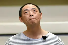 “我喝酒只喝茅台、五粮液，我的政治前途没了，我不愿意相信这是真的……”图片