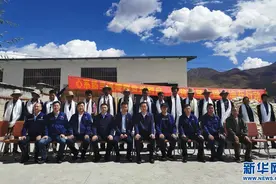 中石油西藏销售公司慰问帮扶村助力脱贫攻坚图片