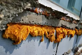 露天阳台家家违建封闭，海淀这户人家去年挨冻今年又犯愁图片