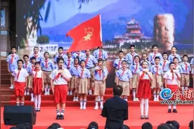 砥砺奋进七十载“厦门第一面旗帜”星光闪耀图片