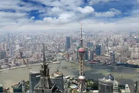上海“同一家庭只能认筹一个楼盘”被辟谣，专家：楼市太燥热，政策升级呼之欲出图片