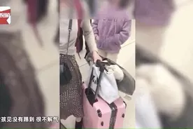 白岩松评女孩当众踹母亲：父母先改变自己，否则“熊孩子”越来越多图片
