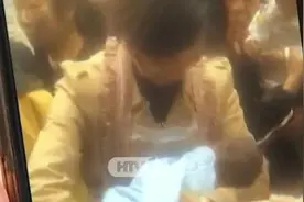 杭州一公厕惊现初生男婴！清晨上演一场爱心接力图片