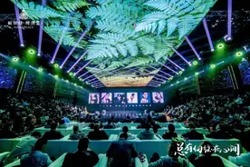 配置资产到配置生活，读懂中产阶层的版纳向往图片