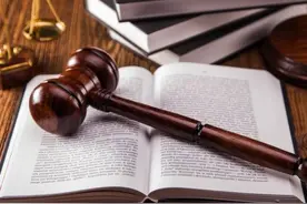 旋极信息大股东实控人“暗度陈仓”遭调查！涉减持越线重大信息瞒报迟报，股价深跌受损股民可报名索赔图片