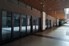 华润成都一项目商铺销售“服务费”超房价 款项去向成谜图片