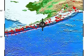 美国阿拉斯加半岛海域7.5级地震引发越洋海啸图片