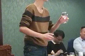 “大型社会性死亡现场”是什么梗？图片