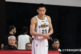 杨鸣先来个下马威，辽宁男篮两大新星遭弃用，主力锋线8分钟0分图片