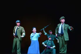山东省京剧院经典现代京剧《奇袭白虎团》10月22日晋京演出图片