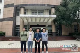 南昌这个学霸宿舍“火”了 三人全保研图片