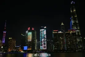 T型台 | 看了上海时装周，本尾款女孩流下了悔恨的泪水图片