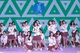 杨杨获得2020第12届美少女·中国影视模特大赛冠军图片