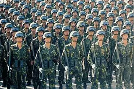 又爆丑闻！台海军上尉营区内自拍裸露照片并上传网络，被记大过并开除图片