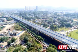 通大道、联未来 湘潭城发集团推进芙蓉大道快改项目主线通车背后图片