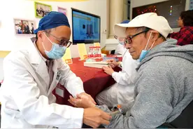 人人奔向5G的背后是2G老人们的无所适从，如何才能让晚年生活兼容现代科技？图片