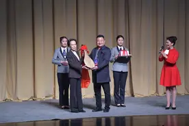 大型古装泗州戏《杨八姐闯幽州》在昆山市上演图片