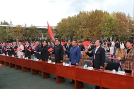 震撼！万名师生共唱《歌唱祖国》献礼鲁大90华诞图片