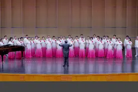 合唱、朗诵、追剧……这是你不知道的老年生活图片