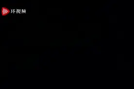 【视频】希腊海军军舰被集装箱货轮撞成两截视频封面