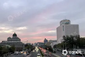 秋高气爽！北京今日最高气温17℃ 适宜外出赏秋图片