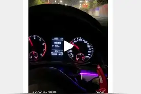 只为耍酷炫耀？男子深夜在城区主干道飙车……罚图片