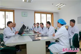 烟台毓璜顶医院开展胶东地区第一例“术中唤醒”开颅手术图片
