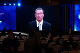 今天，我们重新谈谈“偶像”图片