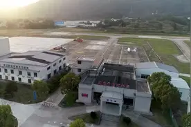 90分钟低空飞行鸟瞰杭沪美景、贴海面飞行、水上降落……建德飞金山“醉美空中走廊”今起开通图片
