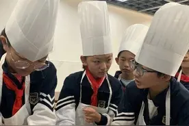 真香！文晖实验学校“的小伢儿“寻味杭城”，还能自制杭州美食图片