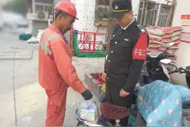 现金和救命药品遗忘在电动车后 结局很暖心图片