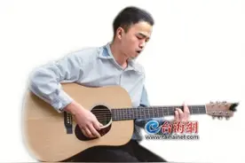 白天卖二手车晚上酒吧弹唱“大田后生仔”林启得的厦漂励志人生图片