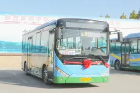 33秒丨连接寒亭、潍城两区 潍坊67路公交开通运行图片