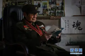 为战友建一座展览馆图片