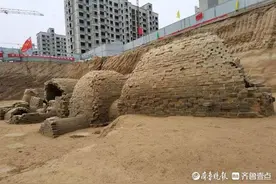 德州一工地施工，竟意外发现了东汉墓葬，墓门和墓室内有彩绘壁画图片