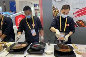 为了试吃，上海这里又排队了！进博会最诱人展区，站着进去扶墙出来……图片