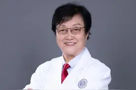 原第三军医大学西南医院神经内科主任医师李露斯教授加盟重庆北部宽仁医院图片