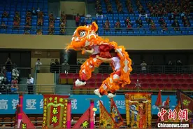 粤桂12路狮队会师广西钦州争霸图片
