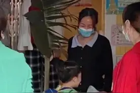 这届爹妈，真的太太太太太会“坑娃”了图片